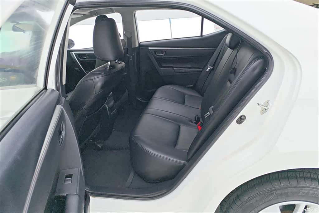 Toyota Corolla, 2017 11