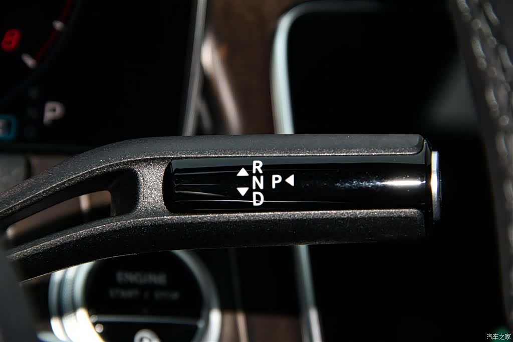 Mercedes-Benz E-Class, 2025 22