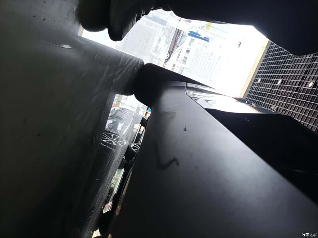 Tesla Model Y, 2023 21