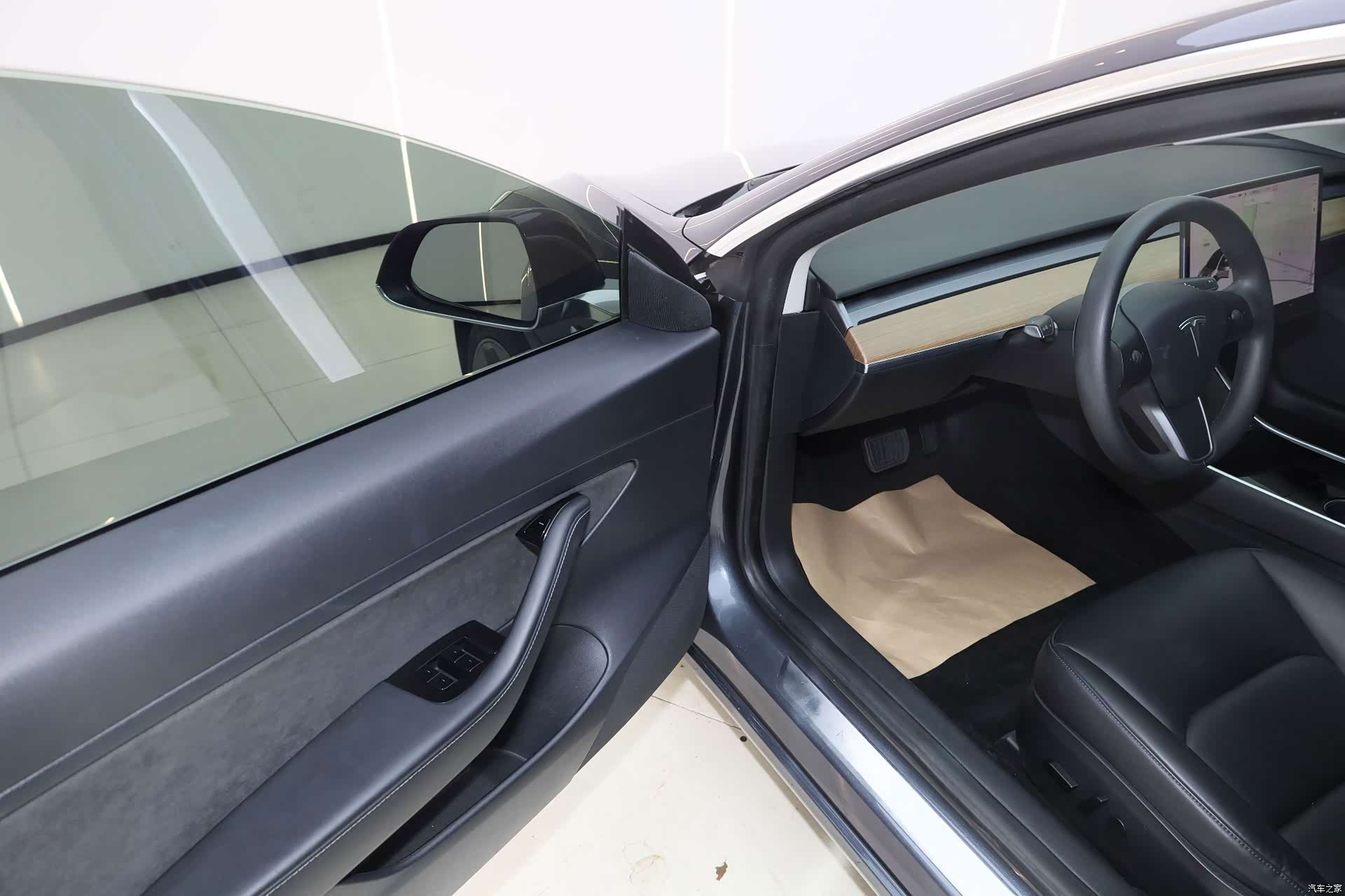Tesla Model 3, 2020 9