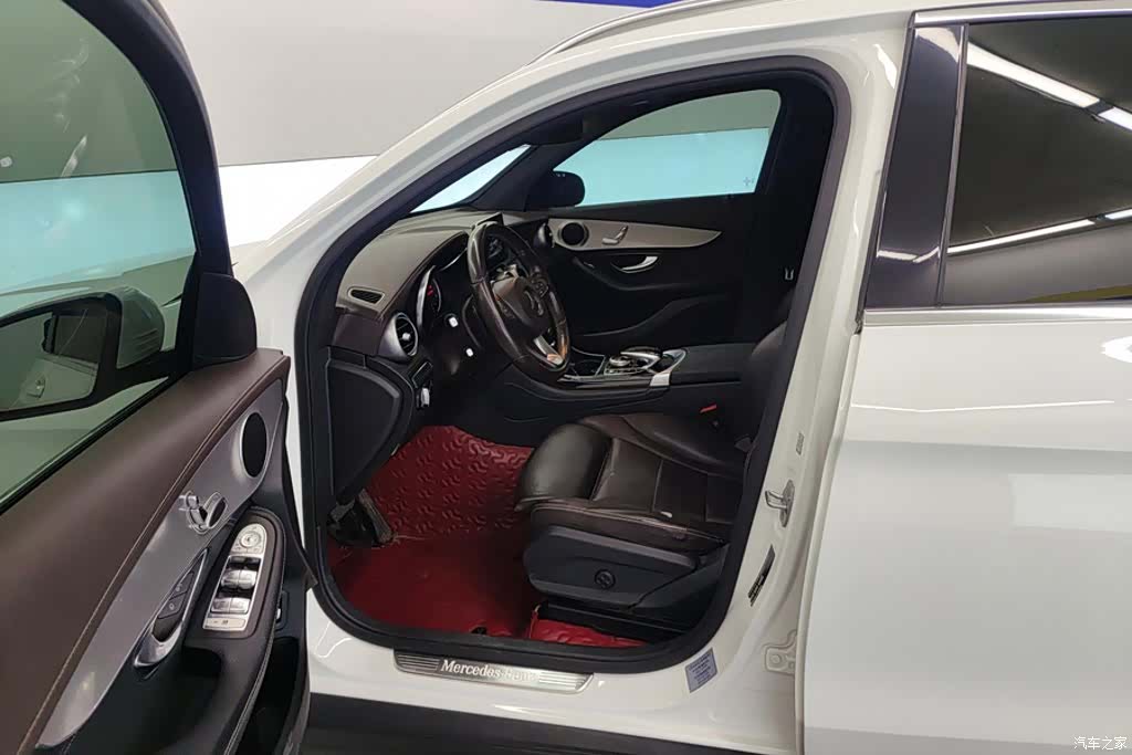 Mercedes-Benz GLC, 2019 9