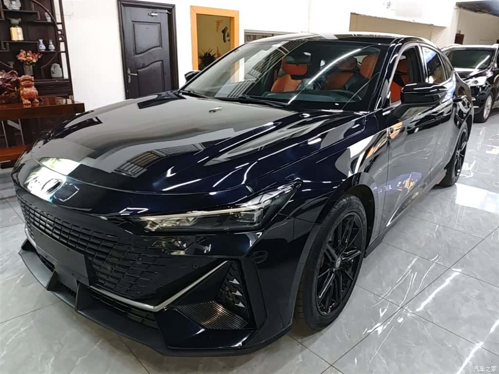 Changan UNI-V, 2023 1