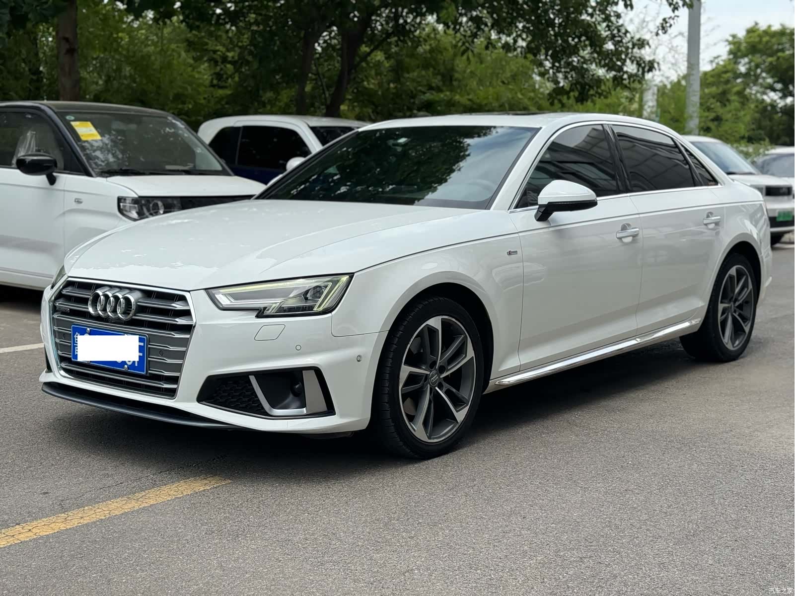 Audi A4L, 2019 1