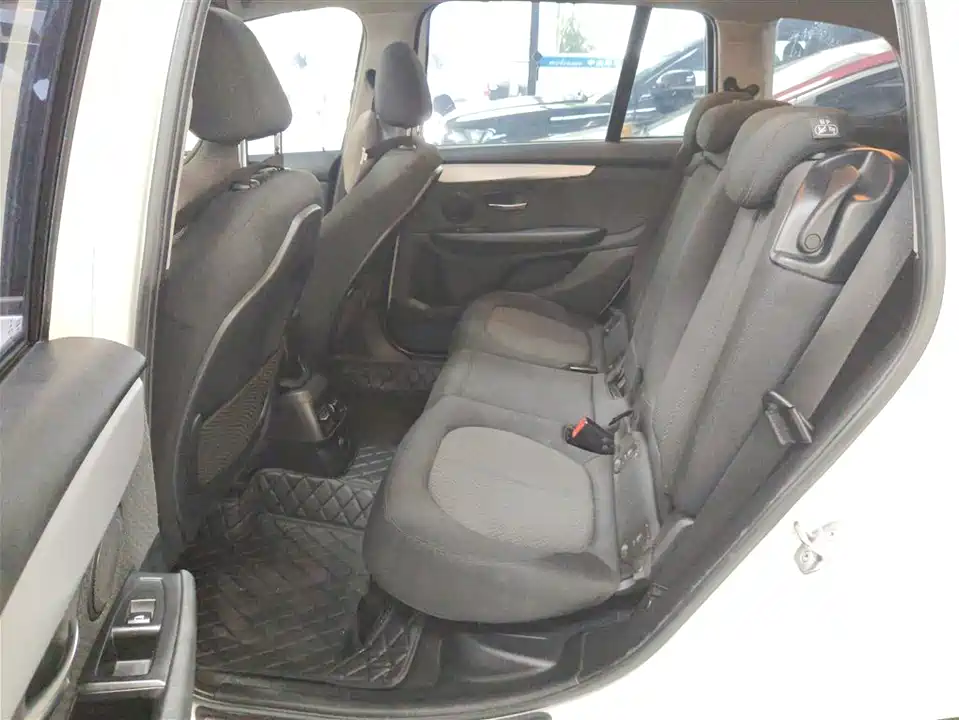 BMW 2 series multifunctional station wagon