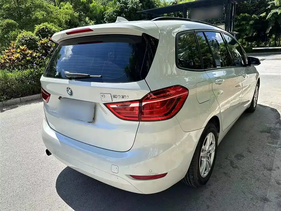 BMW 2 series multifunctional station wagon