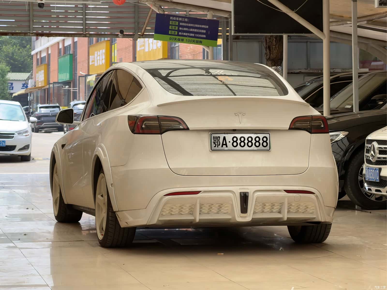 Tesla Model Y, 2022 4