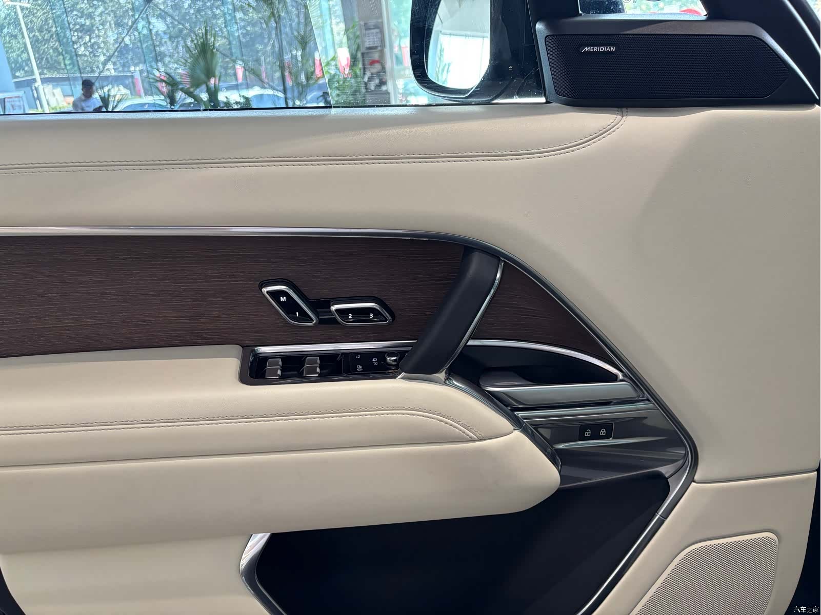 Land Rover Range Rover, 2023 14
