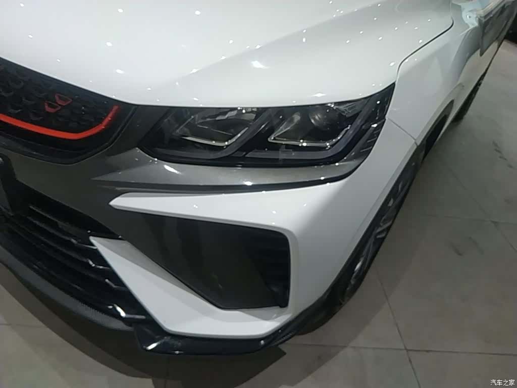 Geely Coolray, 2022 24