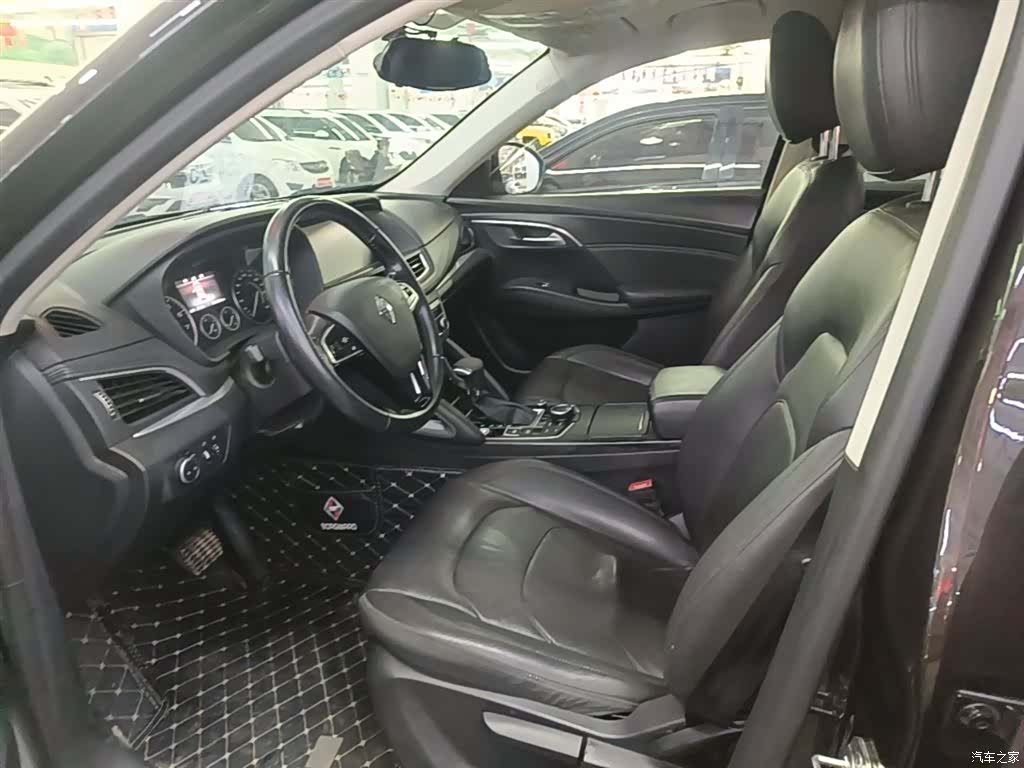 Borgward BX7, 2017 15