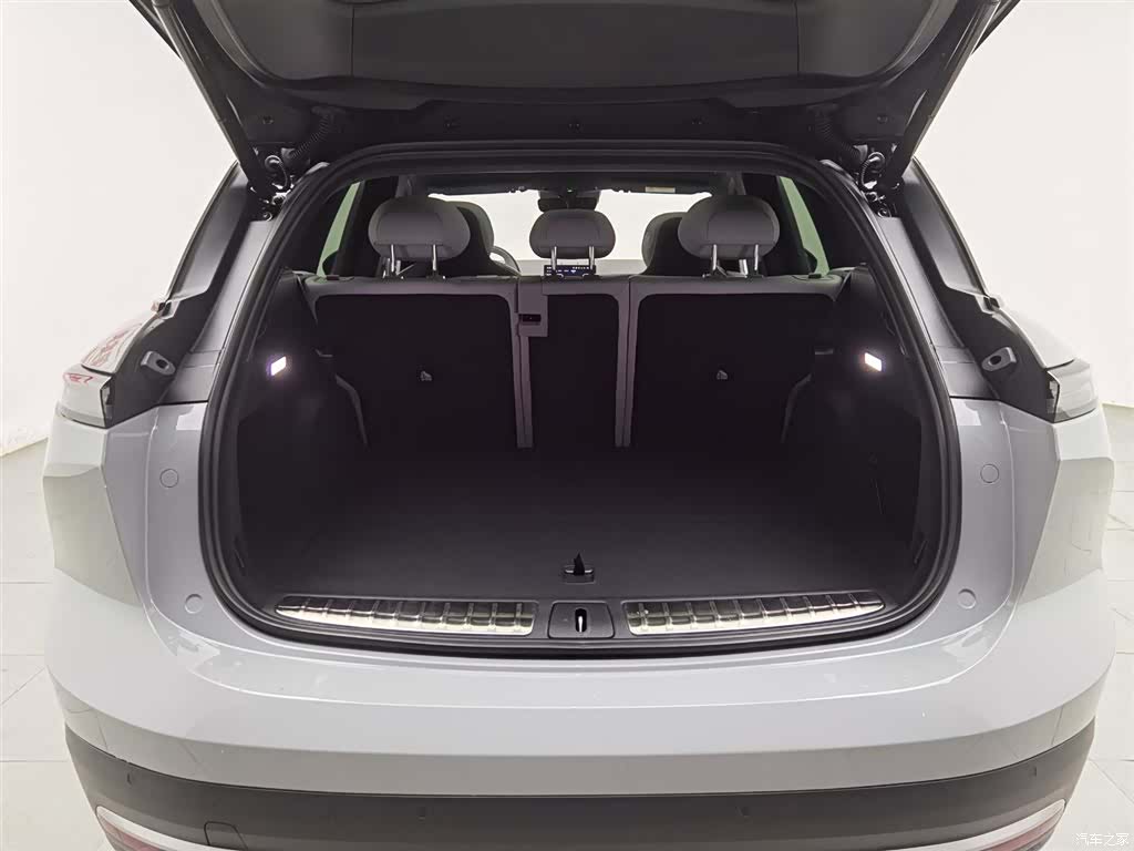 NIO ES6, 2024 16
