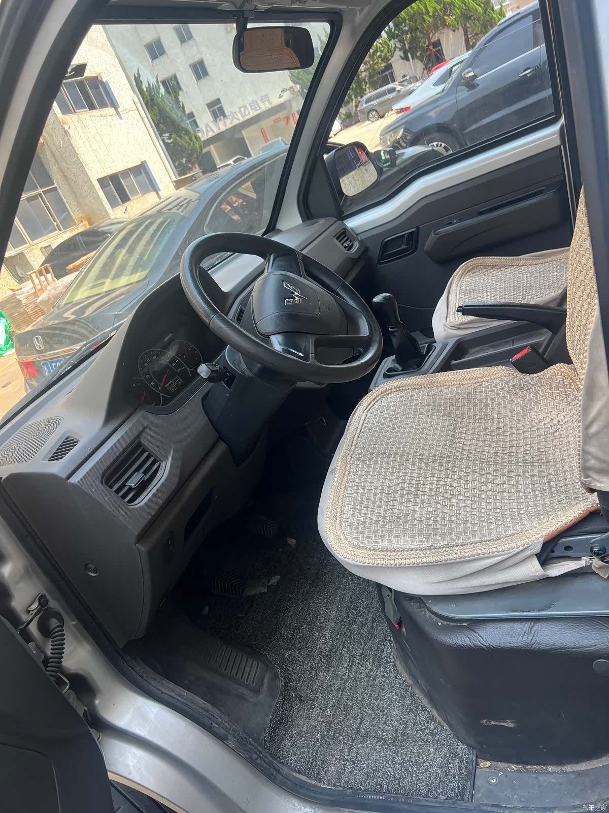 Wuling LJM20B, 2023 8