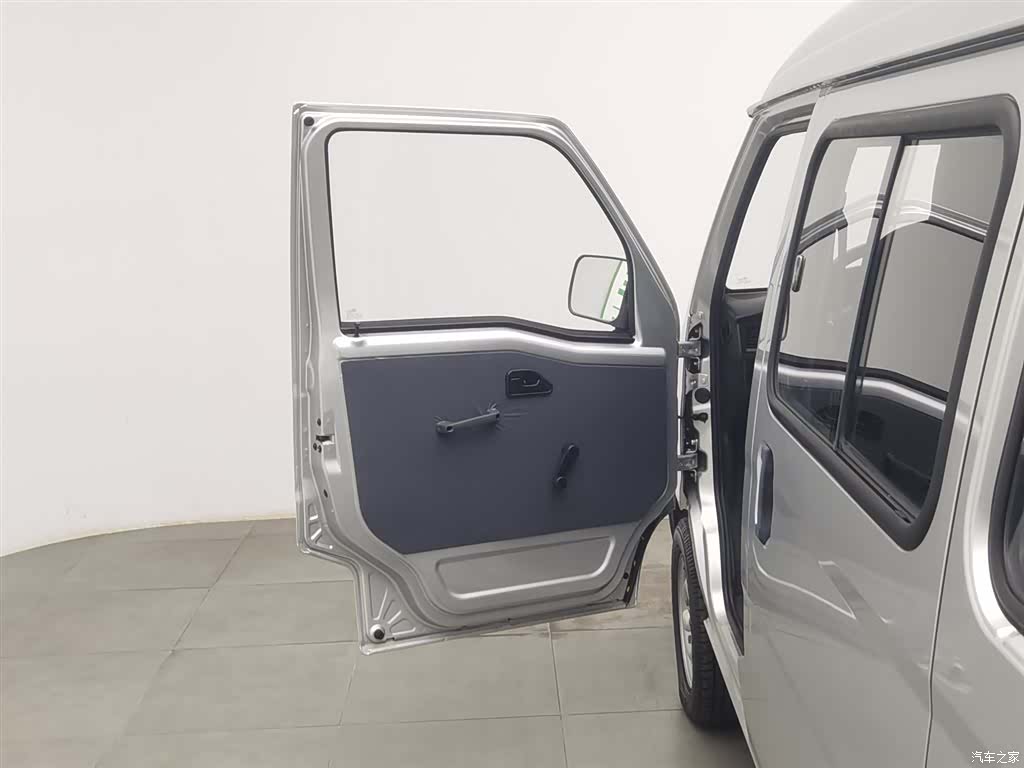 Wuling VI, 2020 8