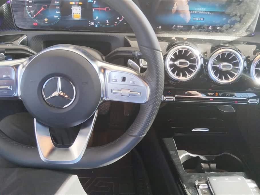 Mercedes-Benz Class A Mercedes-Benz Class A