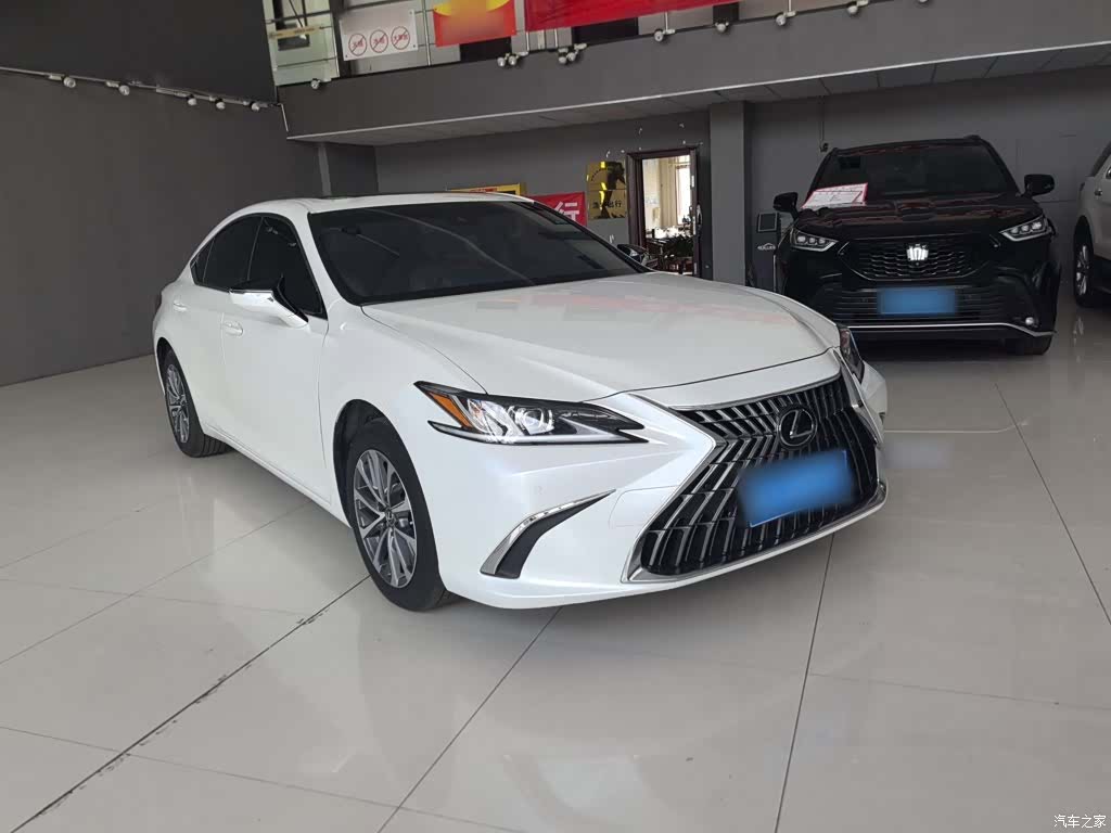 Lexus ES, 2024 6