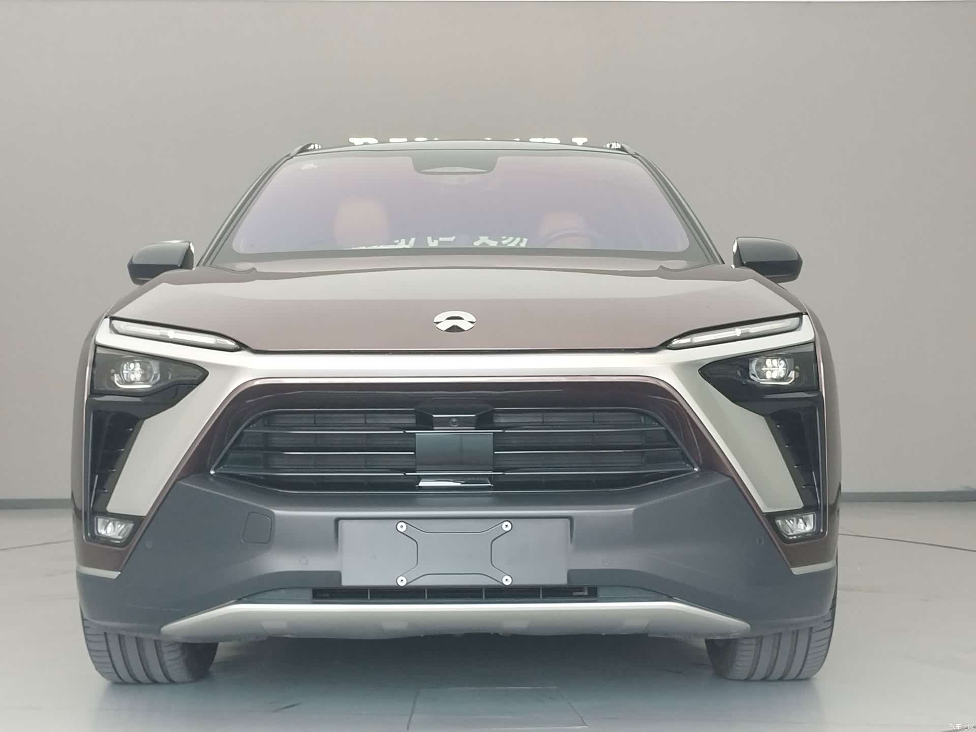 NIO ES8, 2021 4