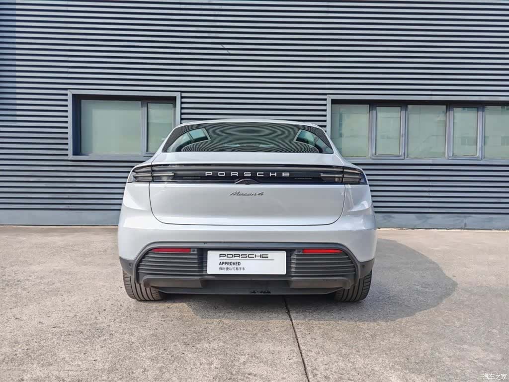 Porsche Macan, 2024 10