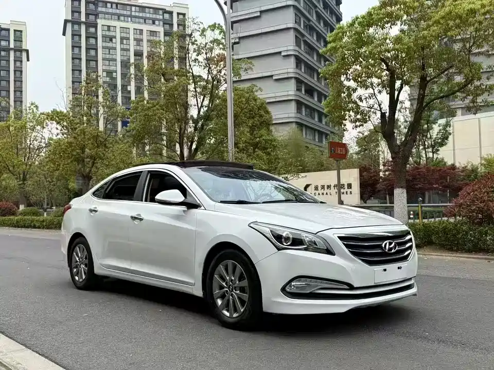 Hyundai Name picture