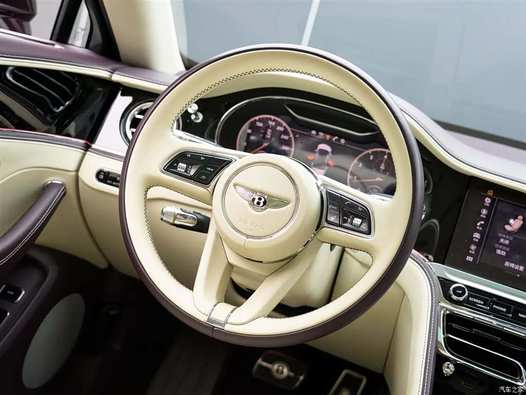 Bentley Flying Spur, 2023 17