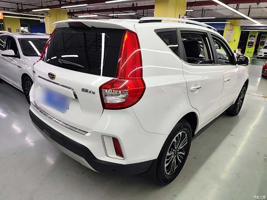 Geely X6, 2016 7