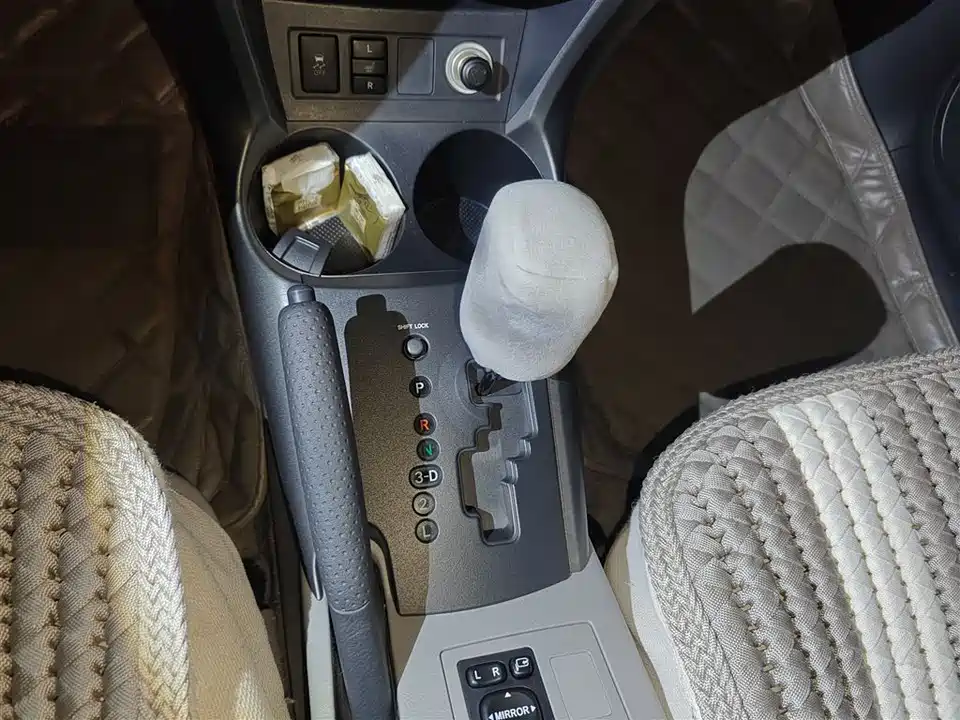 Toyota RAV4 Rongfang