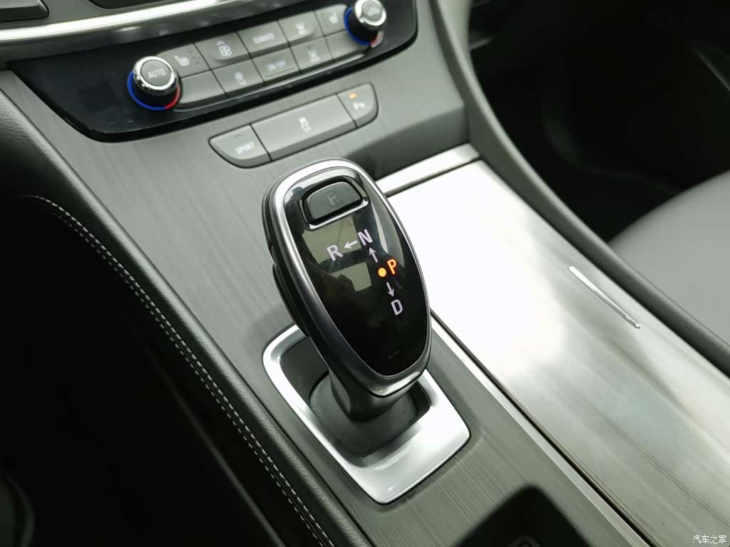 Buick LaCrosse, 2020 13