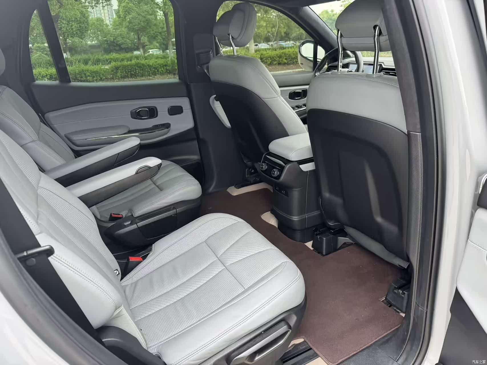NIO ES8, 2021 15