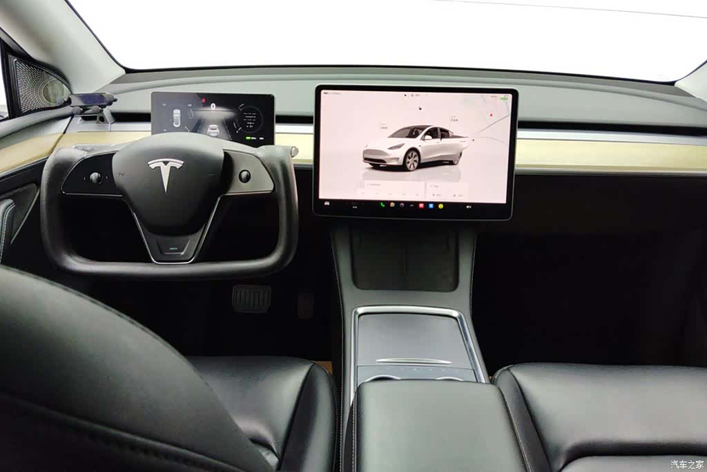 Tesla Model Y, 2023 12