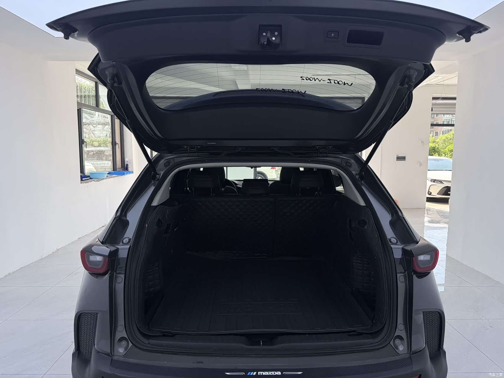 Mazda CX-50, 2023 15