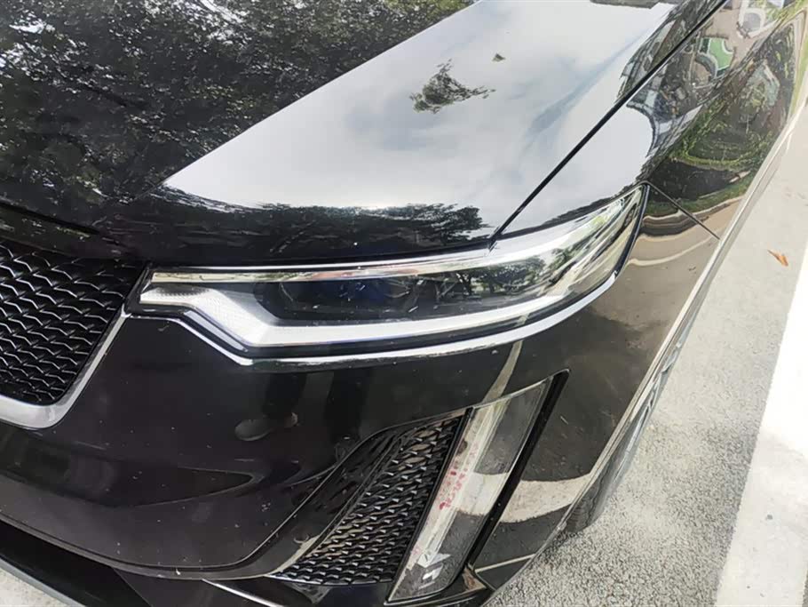 Cadillac XT6