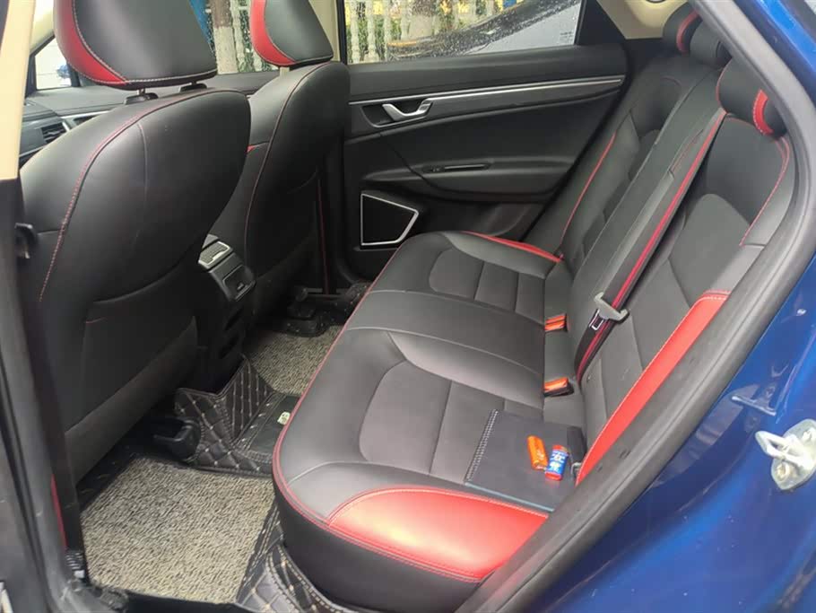 Geely Emgrand GS