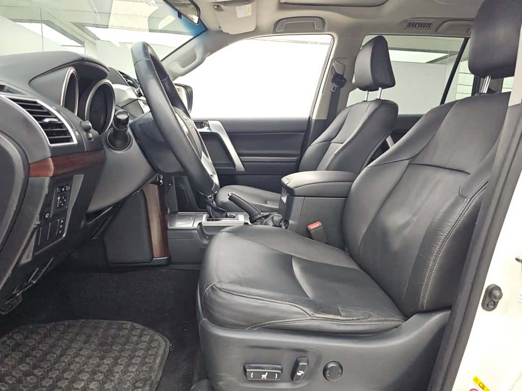 Toyota Prado, 2017 9