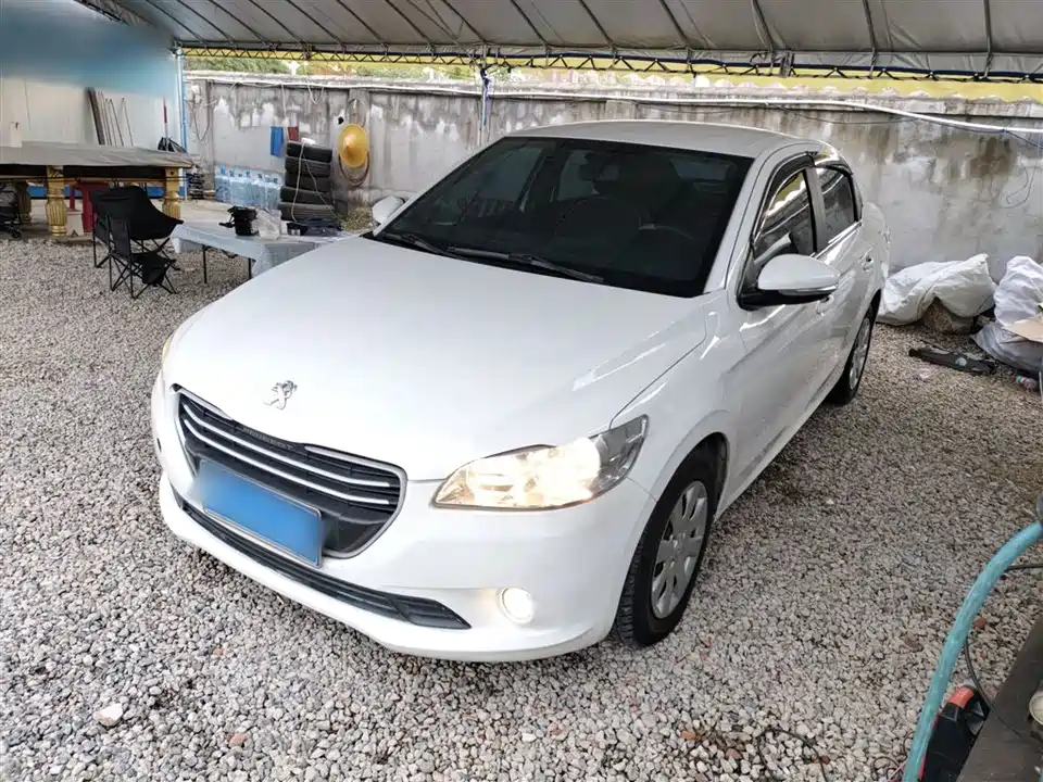 Peugeot 301