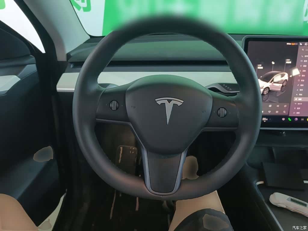 Tesla Model Y, 2022 11