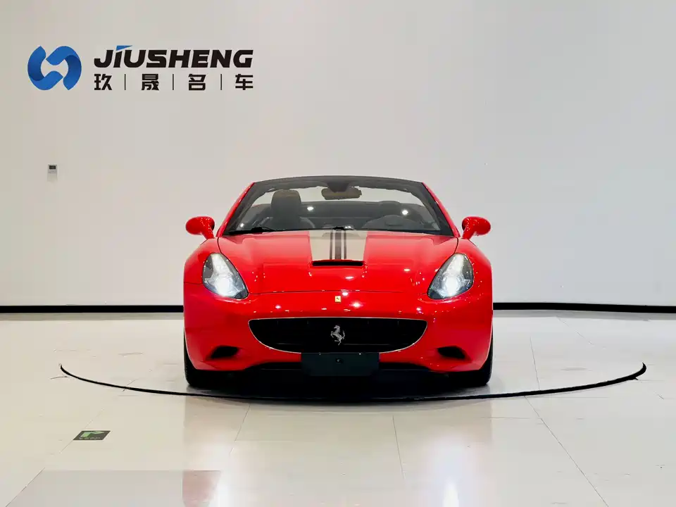 Ferrari California T
