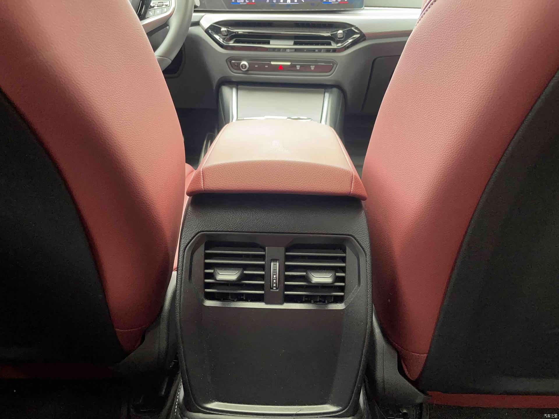 BMW 4 Series, 2025 16