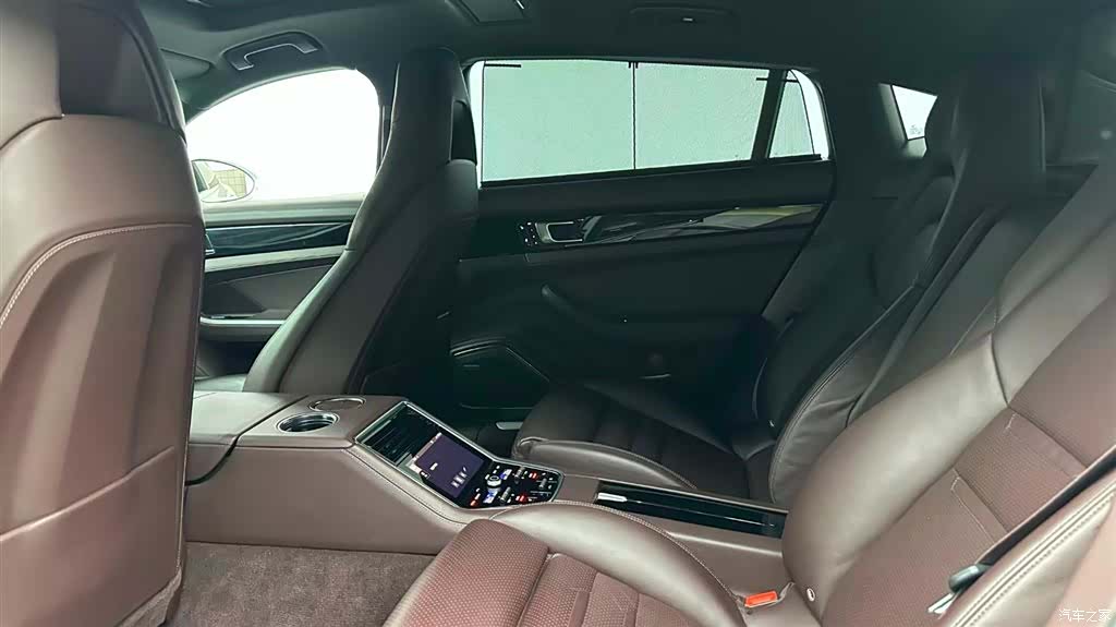 Porsche Panamera, 2018 10