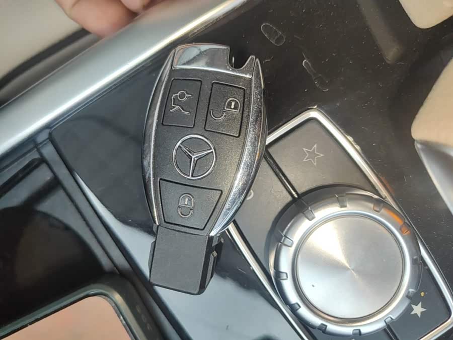 Mercedes-Benz E-Class 2015, фото 9