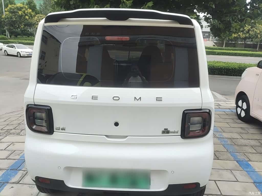 Geely Panda, 2025 6
