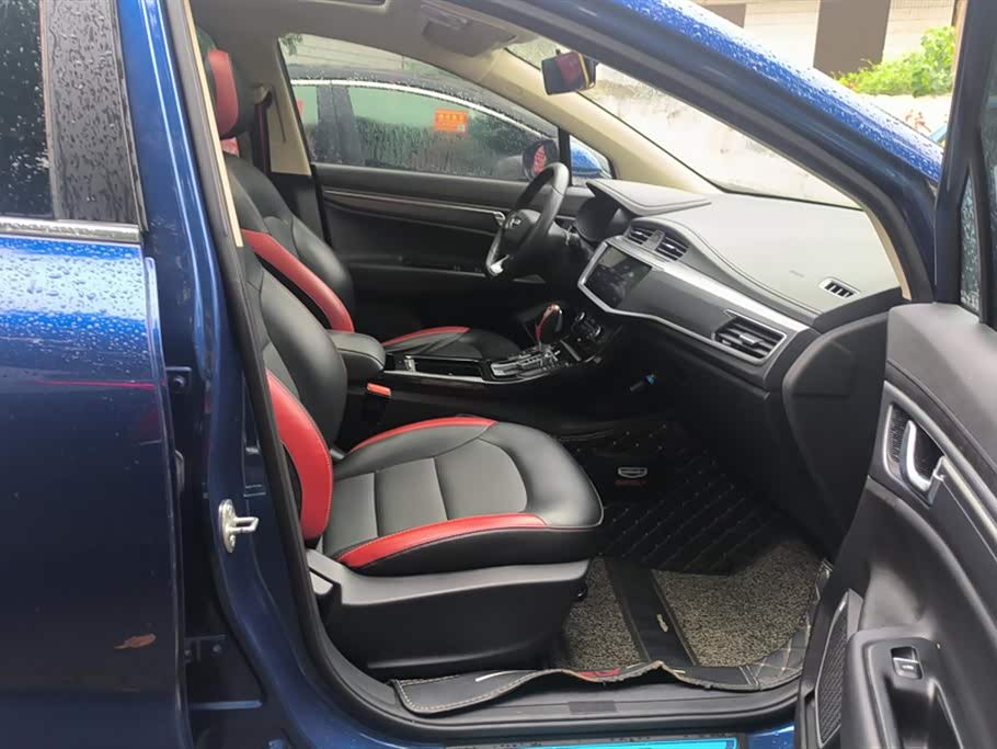 Geely Emgrand GS