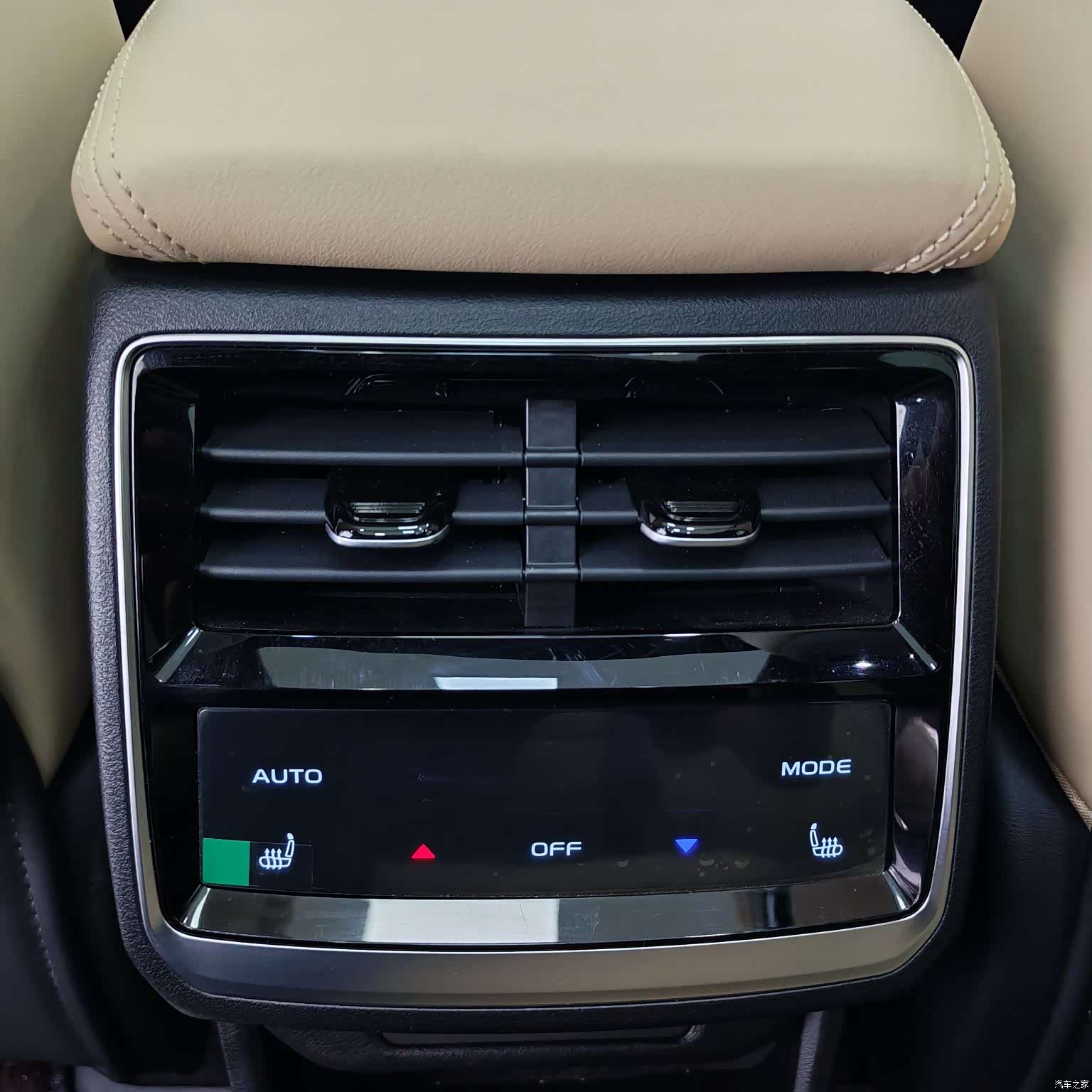 Geely Xingyue L, 2025 14