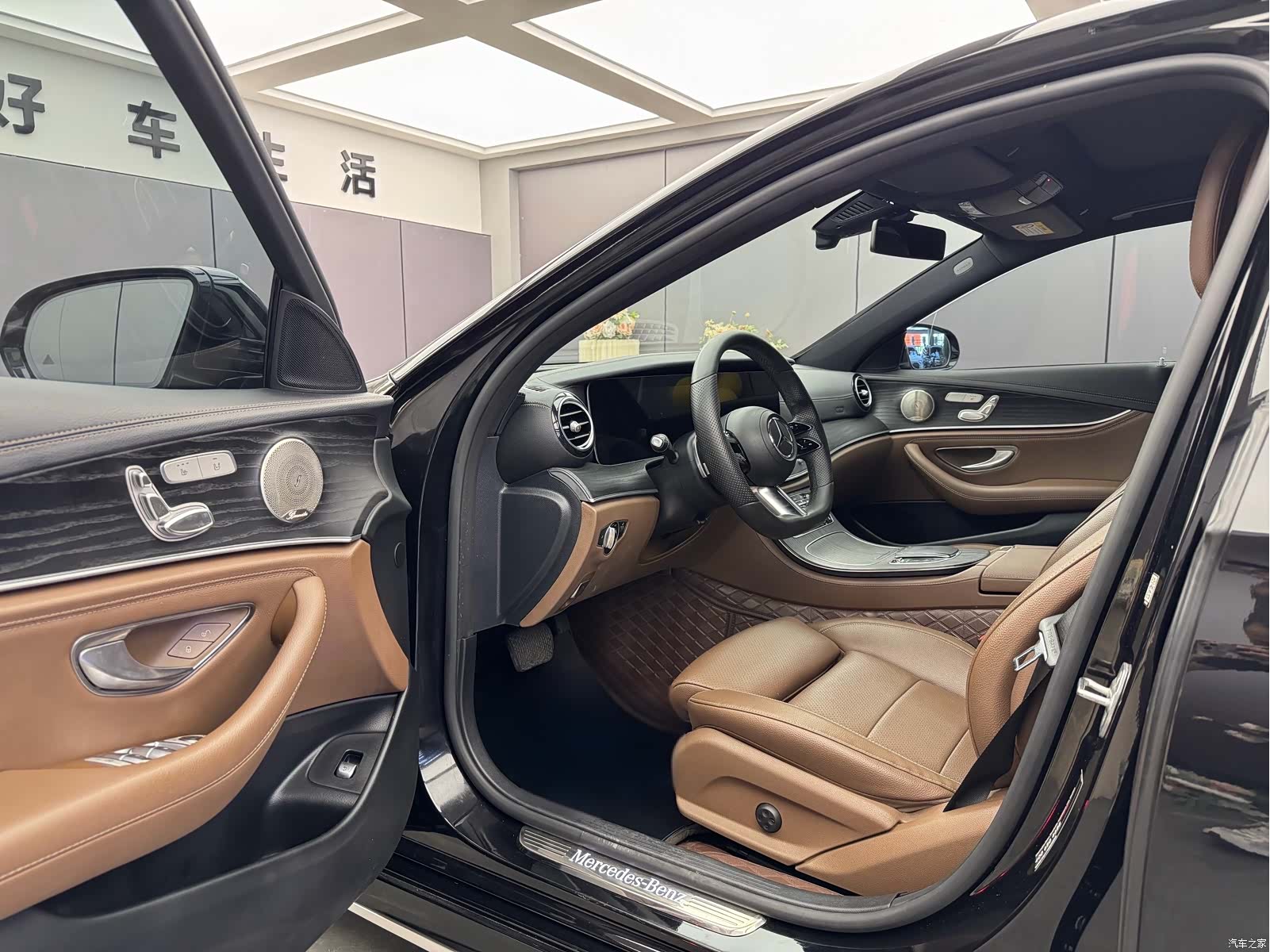 Mercedes-Benz E-Class, 2022 4