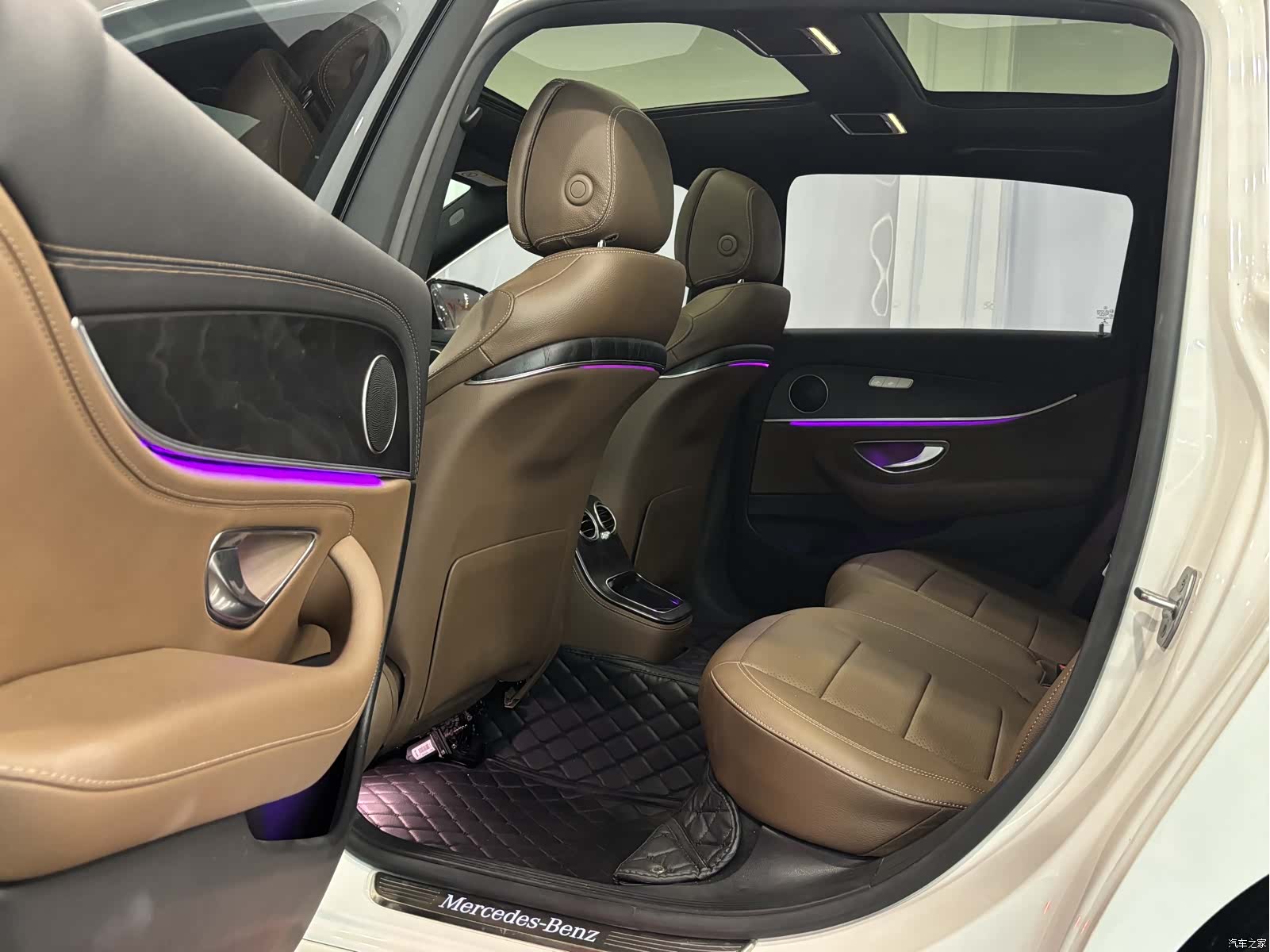 Mercedes-Benz E-Class, 2021 10