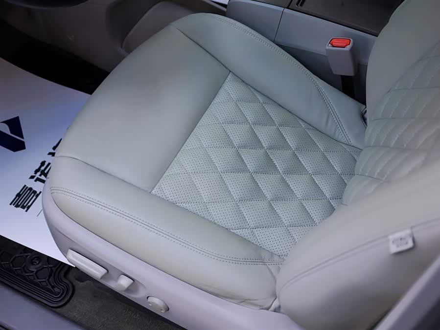 Toyota SIENNA 2017, фото 26