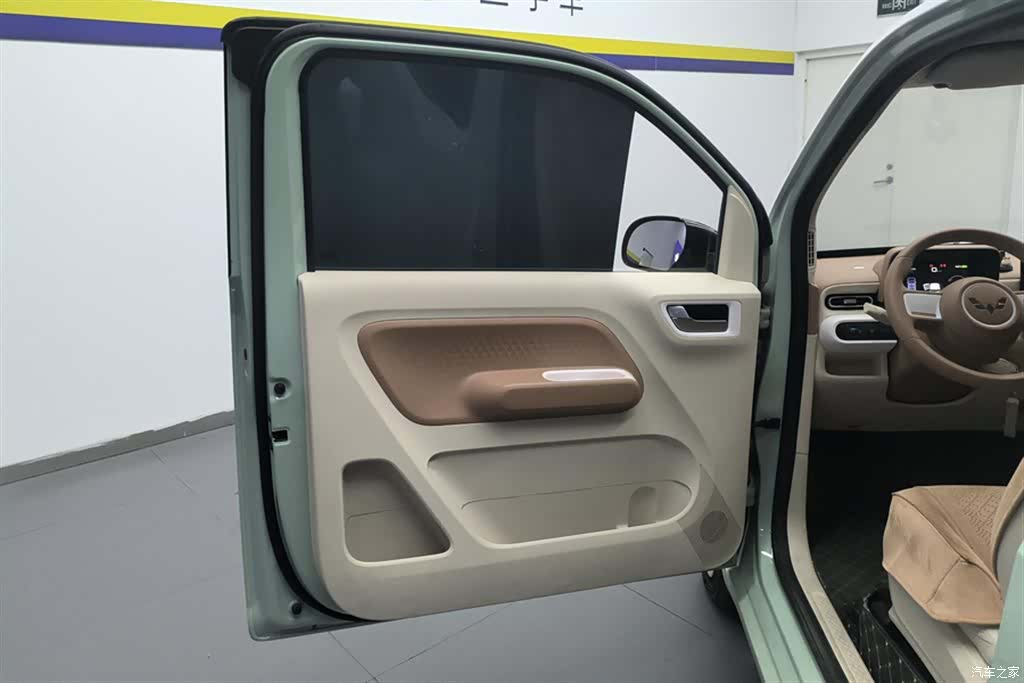 Wuling MINIEV, 2024 7