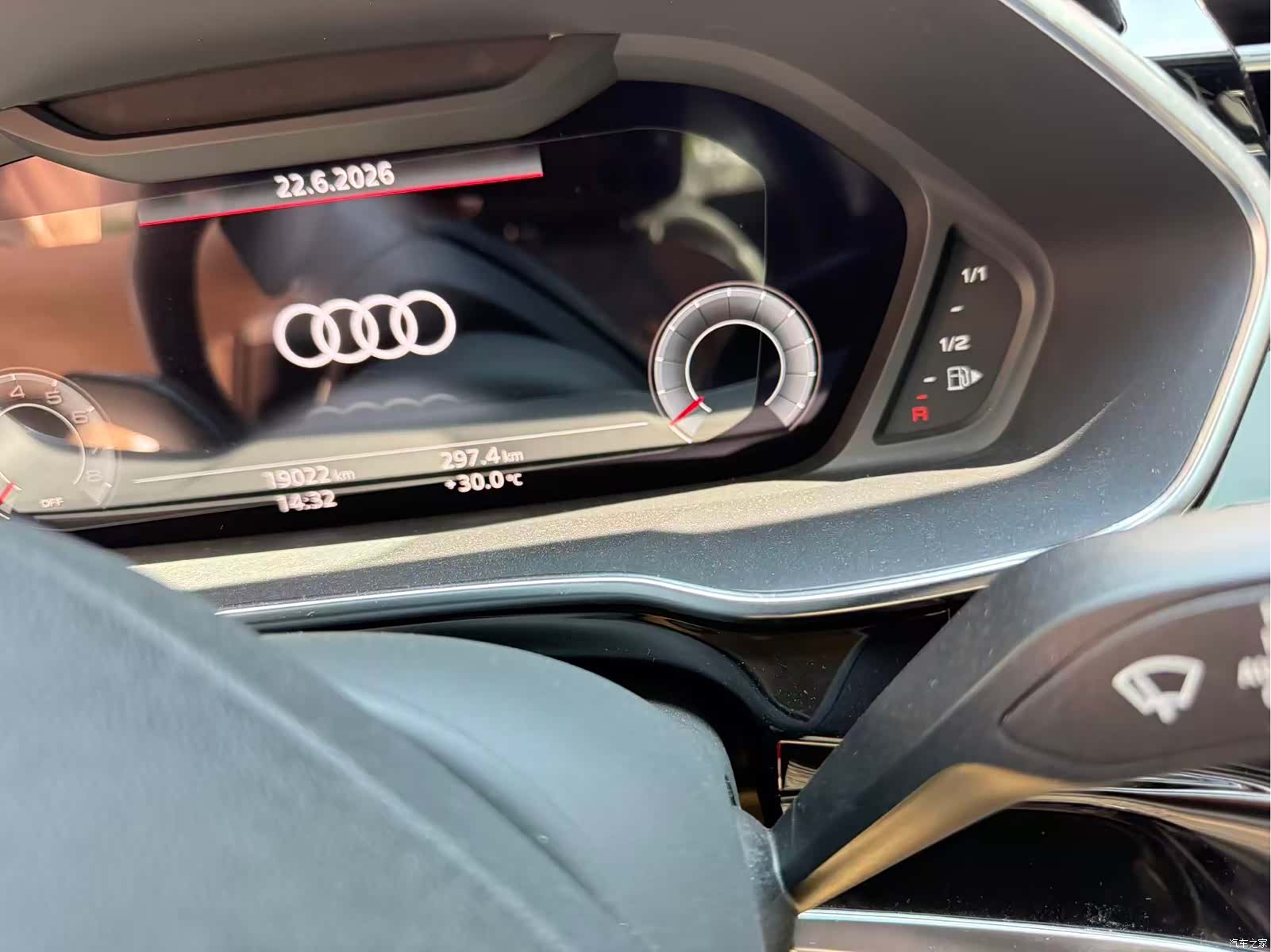 Audi Q3, 2021 4