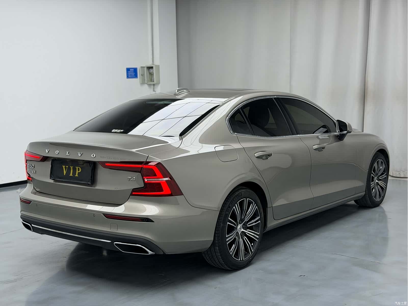 Volvo S60, 2021 4