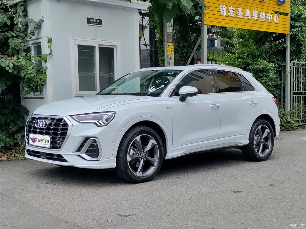 Audi Q3, 2021 1