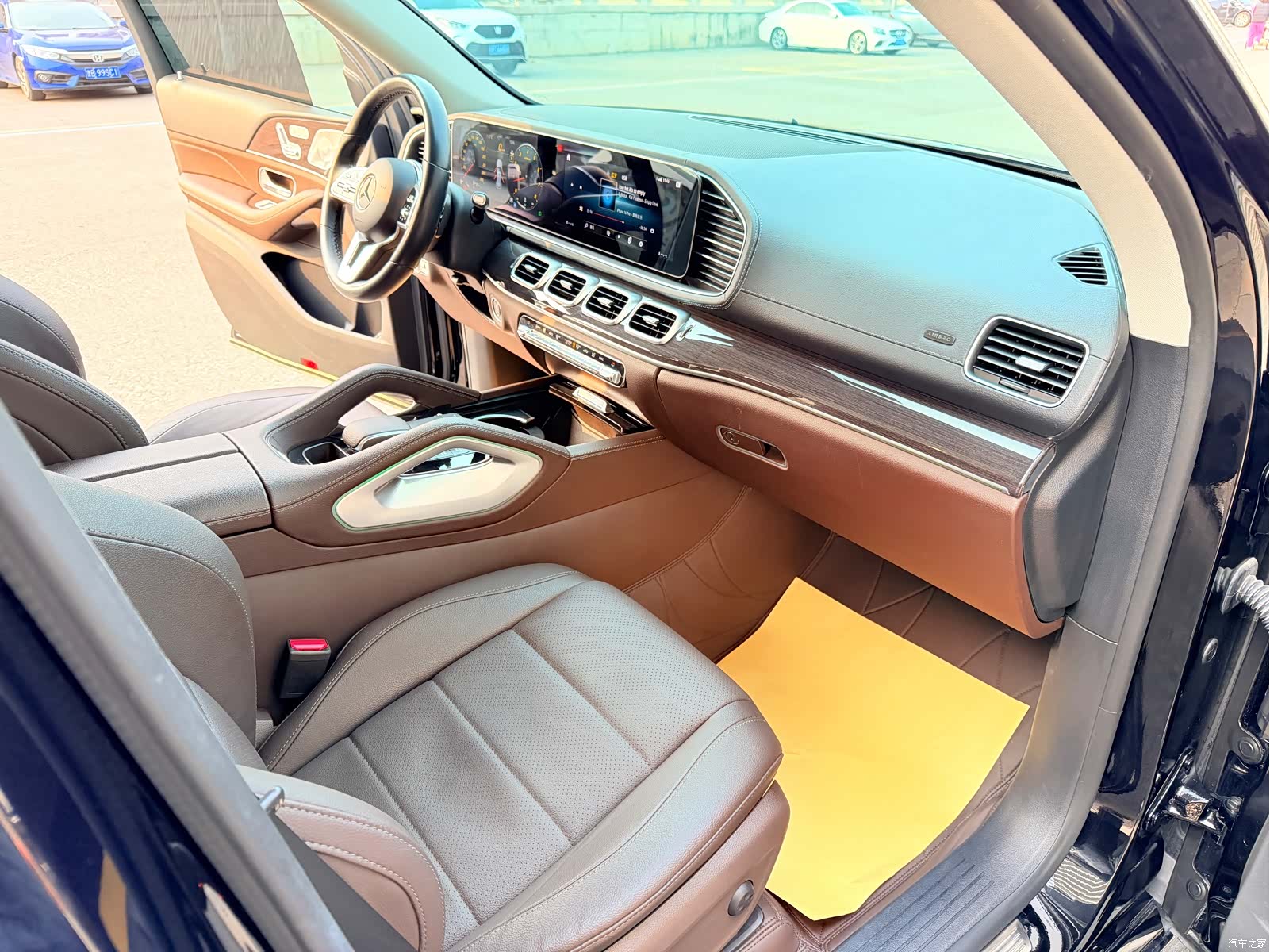 Mercedes-Benz GLE, 2023 12