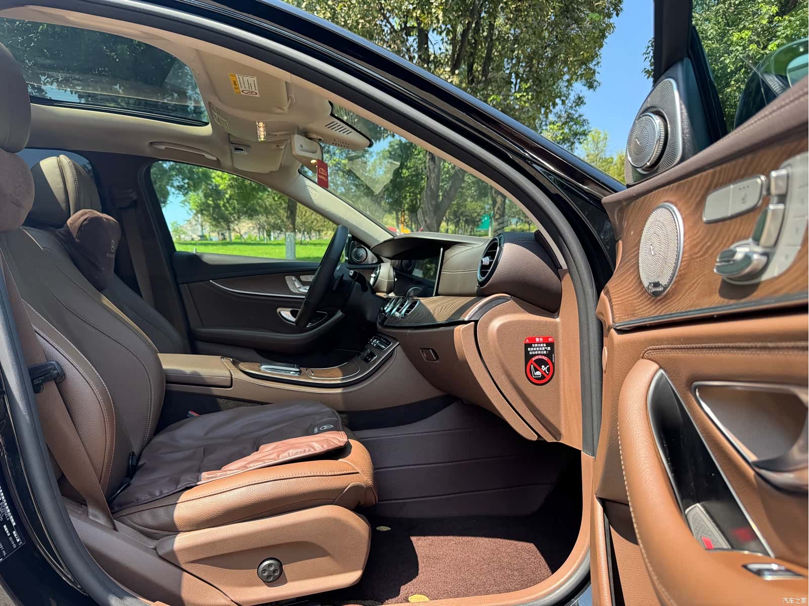 Mercedes-Benz E-Class, 2019 15