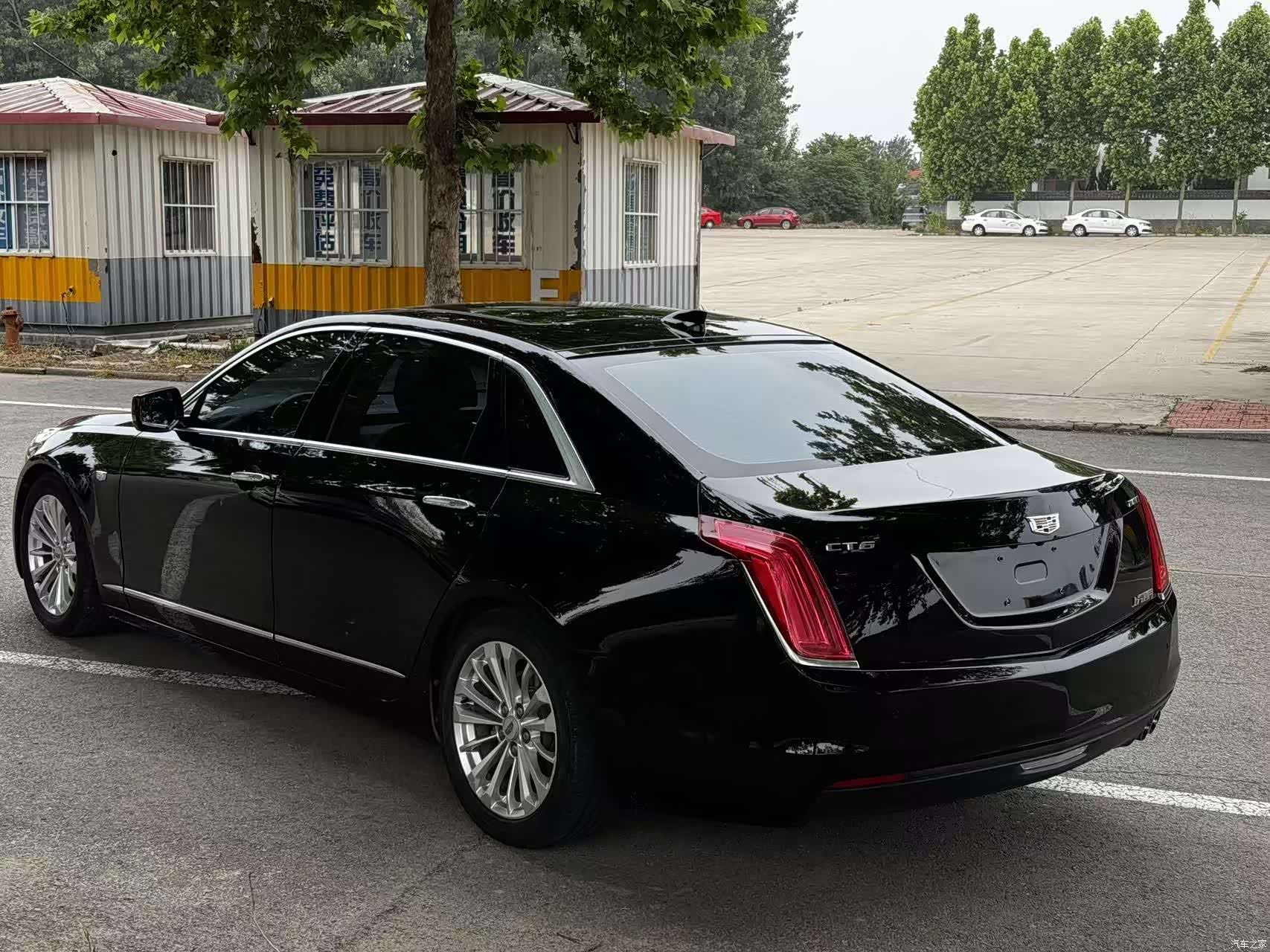 Cadillac CT6, 2016 2